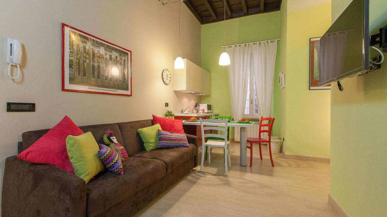 Trevi Colour- Rental In Roma Exterior foto